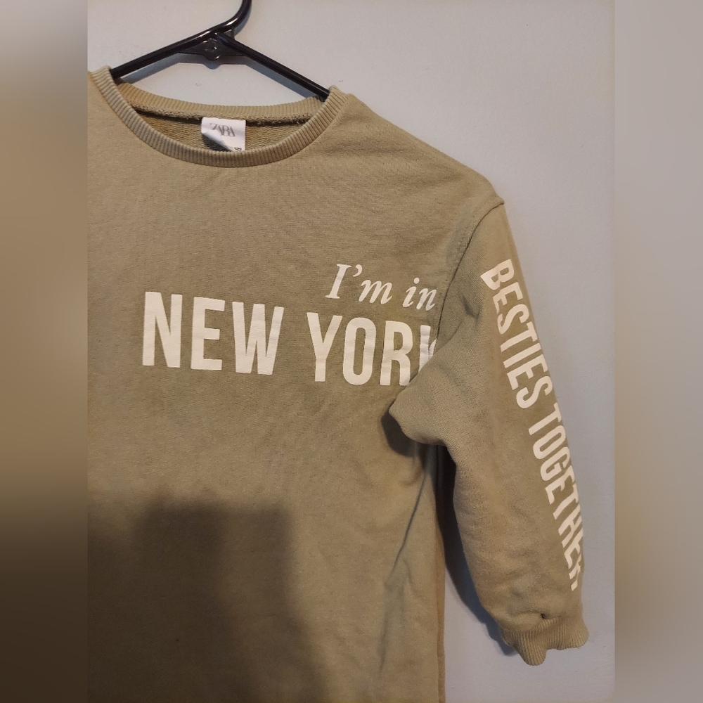 Zara Girls Sweatshirt Green Size 7 I'm in New York Besties Together